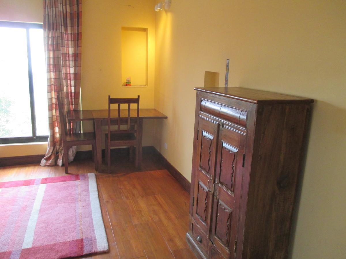 Hotel Swiss Dakshinkali Стая снимка