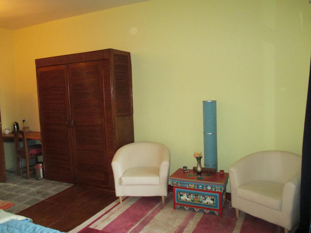 Hotel Swiss Dakshinkali Стая снимка