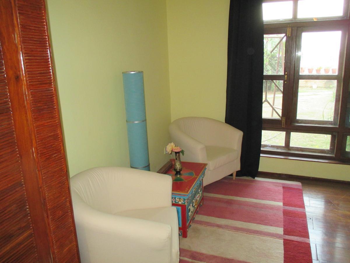 Hotel Swiss Dakshinkali Стая снимка