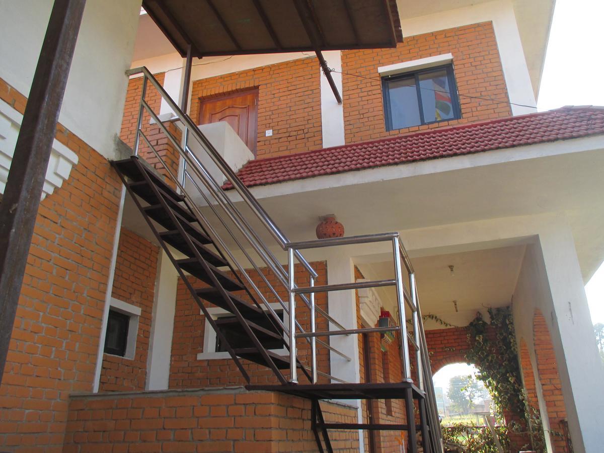 Hotel Swiss Dakshinkali Екстериор снимка